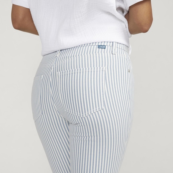 Jag Jeans Blue and White Striped Denim - Picture 13 of 16